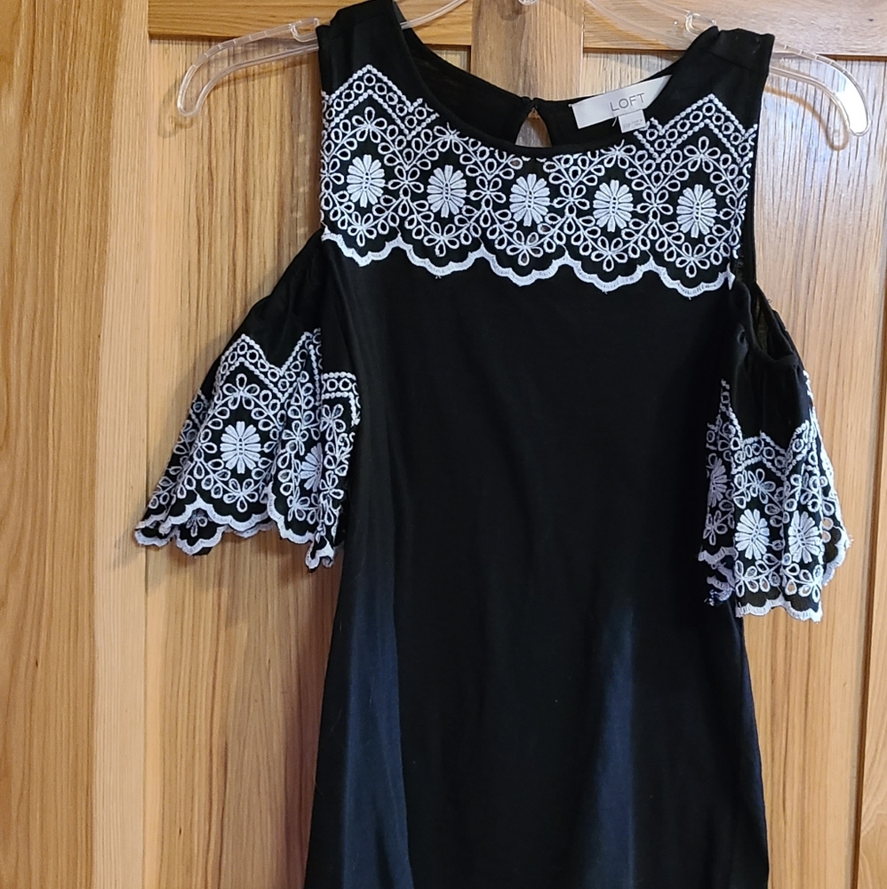 Loft cold shoulder top